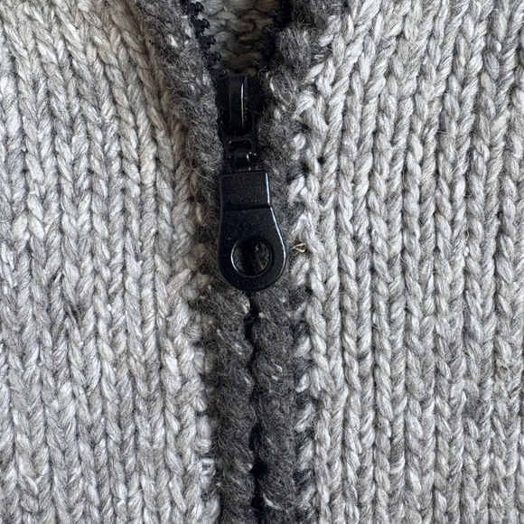 e.c.c. Ecuadorian Clothing Company Handmade in Ecuador Front Zip Sweater SMALL - Picture 9 of 14